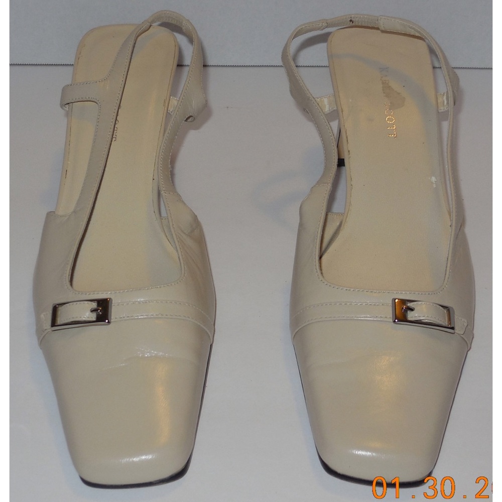 Karen Scott beige heels sz 8M